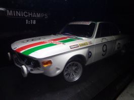 Minichamps 1:18 Classic Car Circuit BMW 2800 CS 1971
