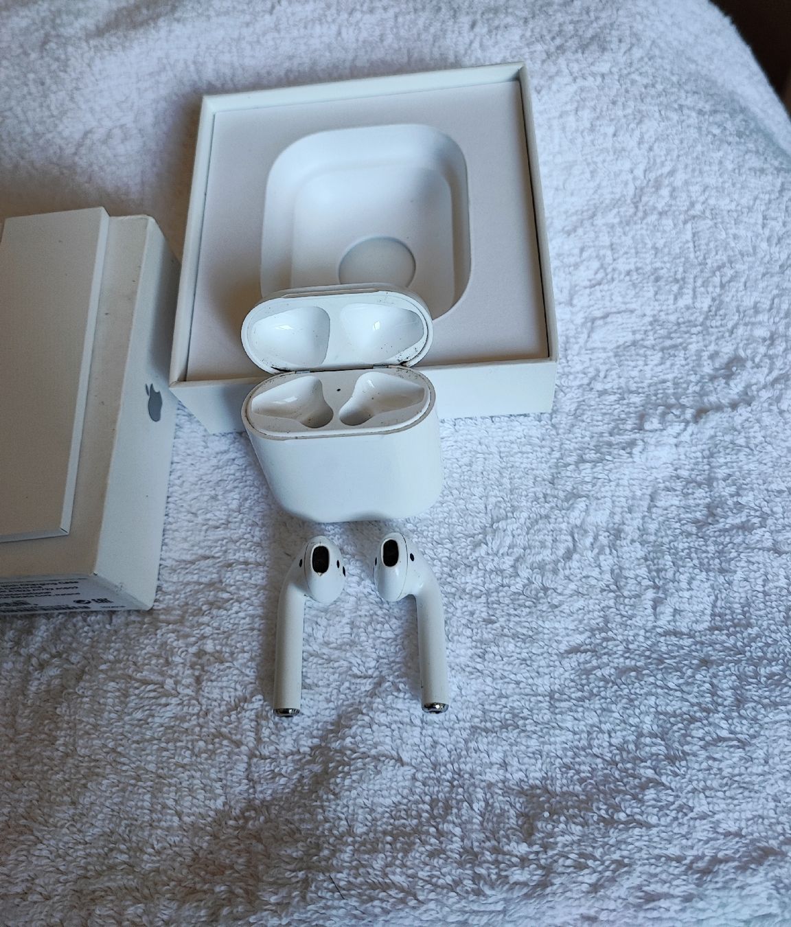 Apple Cuffie: Appel Airpods 2 Gen – Usato da Zollikofen venduto da zar_j67f 8