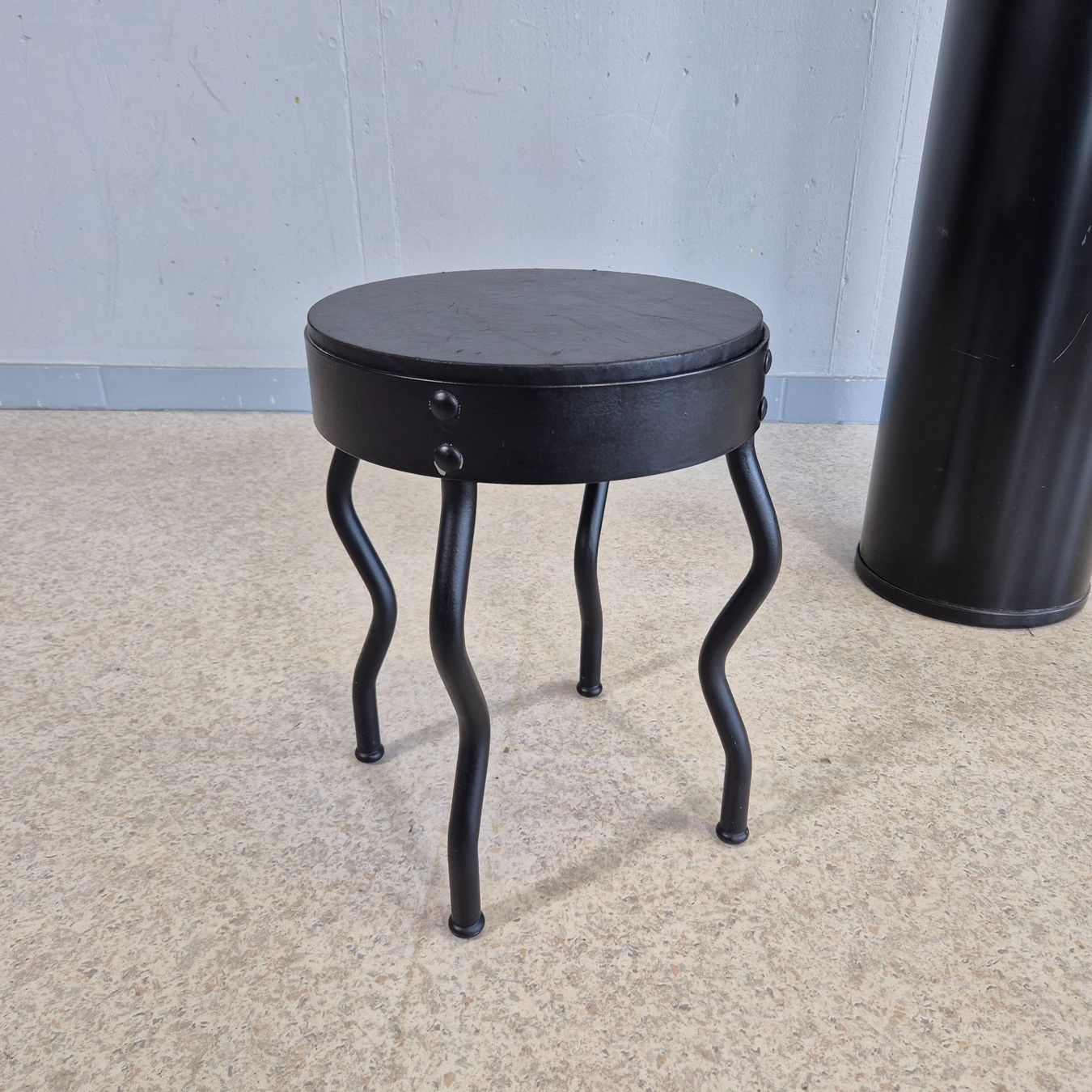 Sgabelli: Design Stool Höcker Hocker ( Ikea Kullaberg ? ) – Usato da Nottwil venduto da Wondewa-Shop