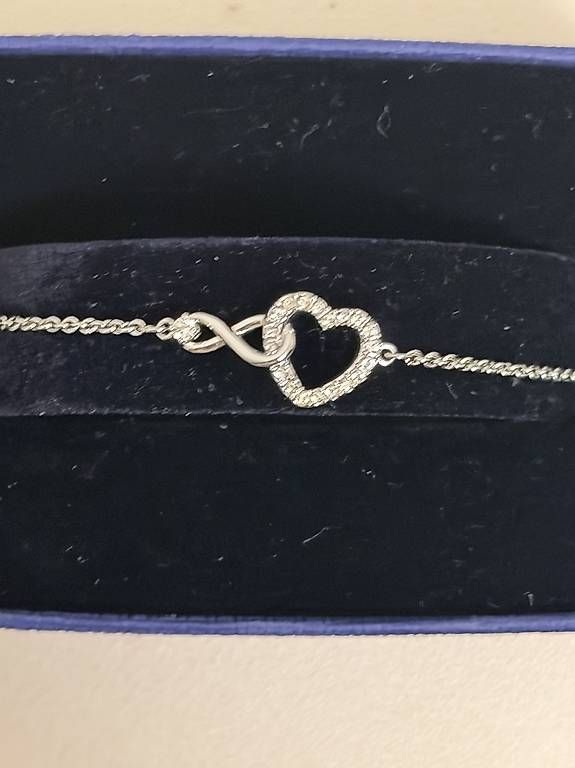 Swarovski Armbänder & -reifen: Swarovski Armband – Gebraucht aus Luzern von lunisst5673 1