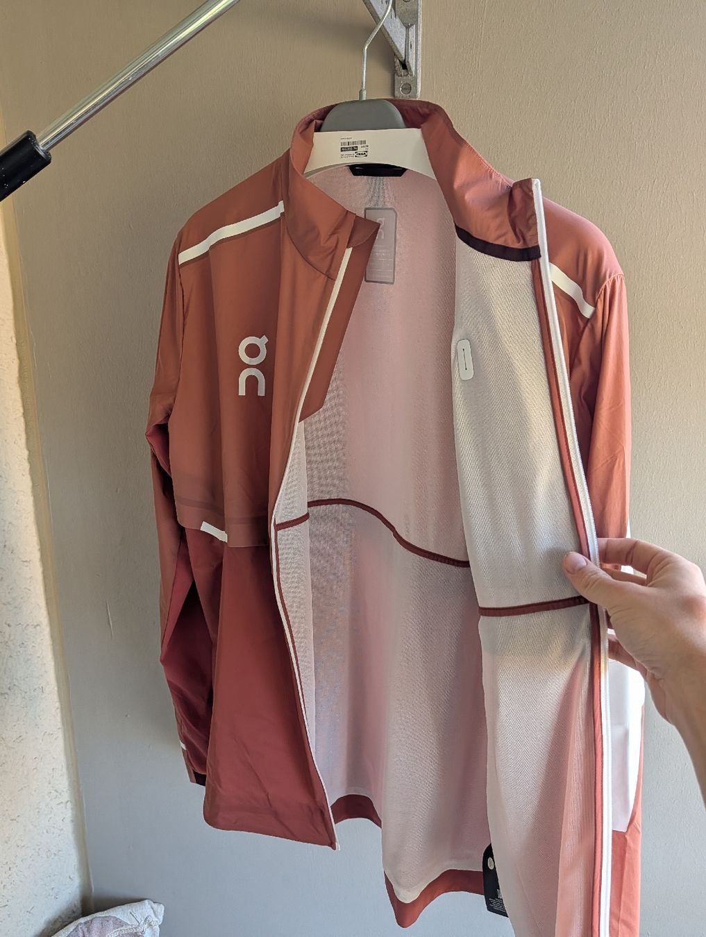 Giacche: ON jacke / M / Swiss – Nuovo (secondo la descrizione) da Zürich venduto da ioa_bsc6 1