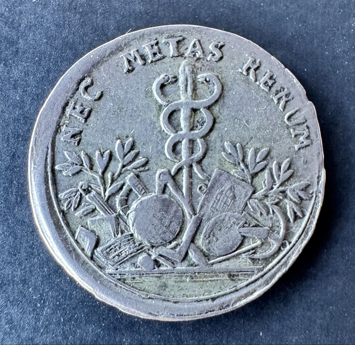 Medaillen: Bern Tischlivierer Silber – Gebraucht aus Meilen von coins4sale 1