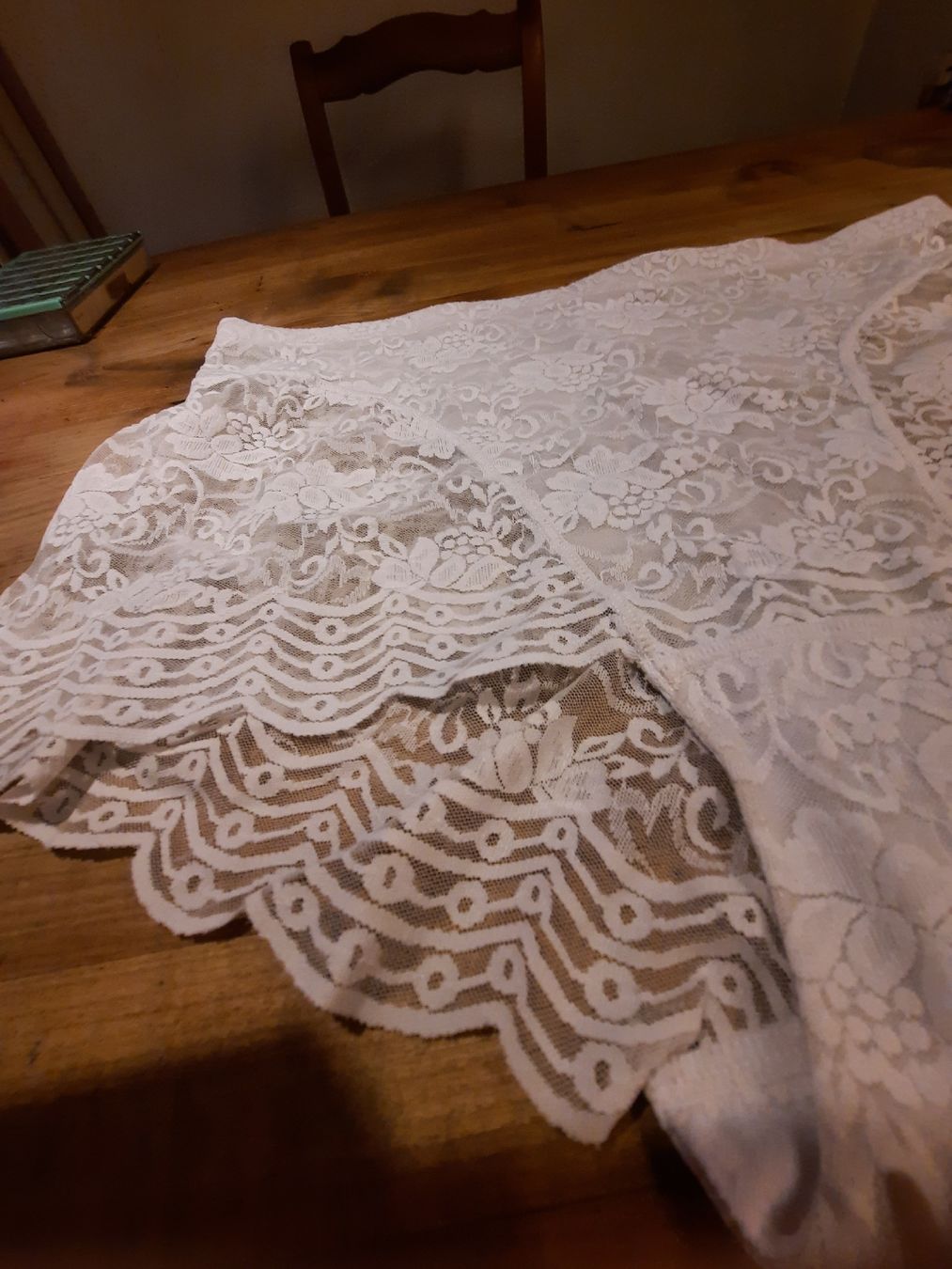 Autres dessous: 2  wunderschöne Spitzenslip 44/46 – Neuf (Voir description) à Busswil BE par balu37 5