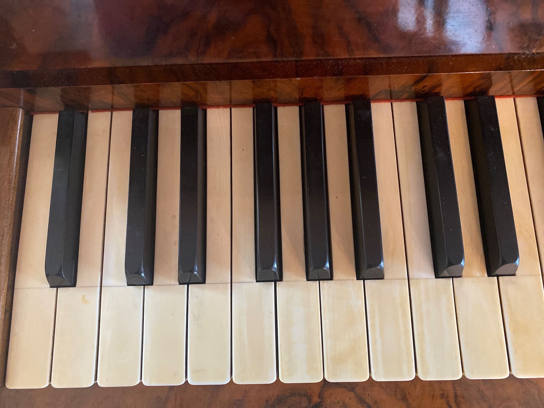 Strumenti musicali: Klavier mit Stuhl – Usato da Laufen venduto da nightparrot 1