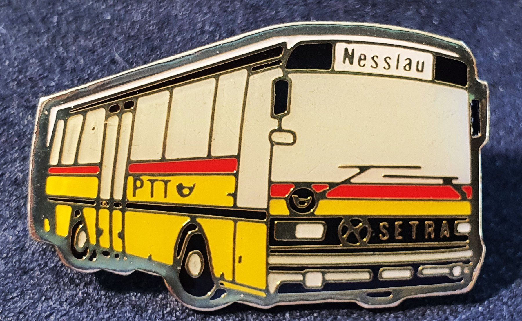 Setra Placchette & Badge: CC758 - Pin PTT Postauto SETRA  /  Nesslau – Usato da Reinach BL venduto da Boston-Verkauf