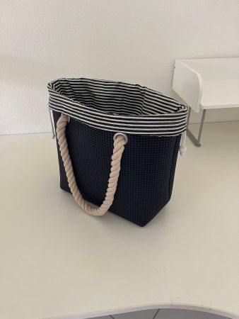Handtasche
