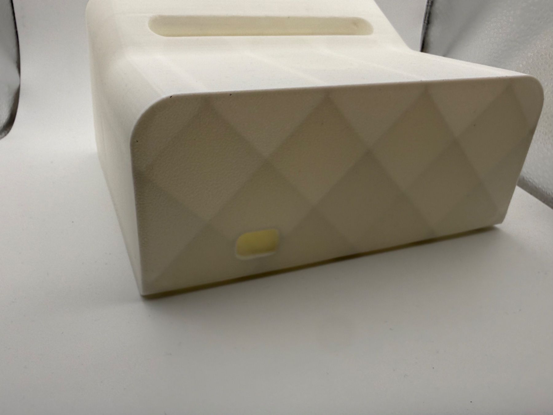 Docking station: Stand Charger Stand iPhone 14 pro 3D print Dock MagSafe – Usato da Niederweningen venduto da rimicanardo 9