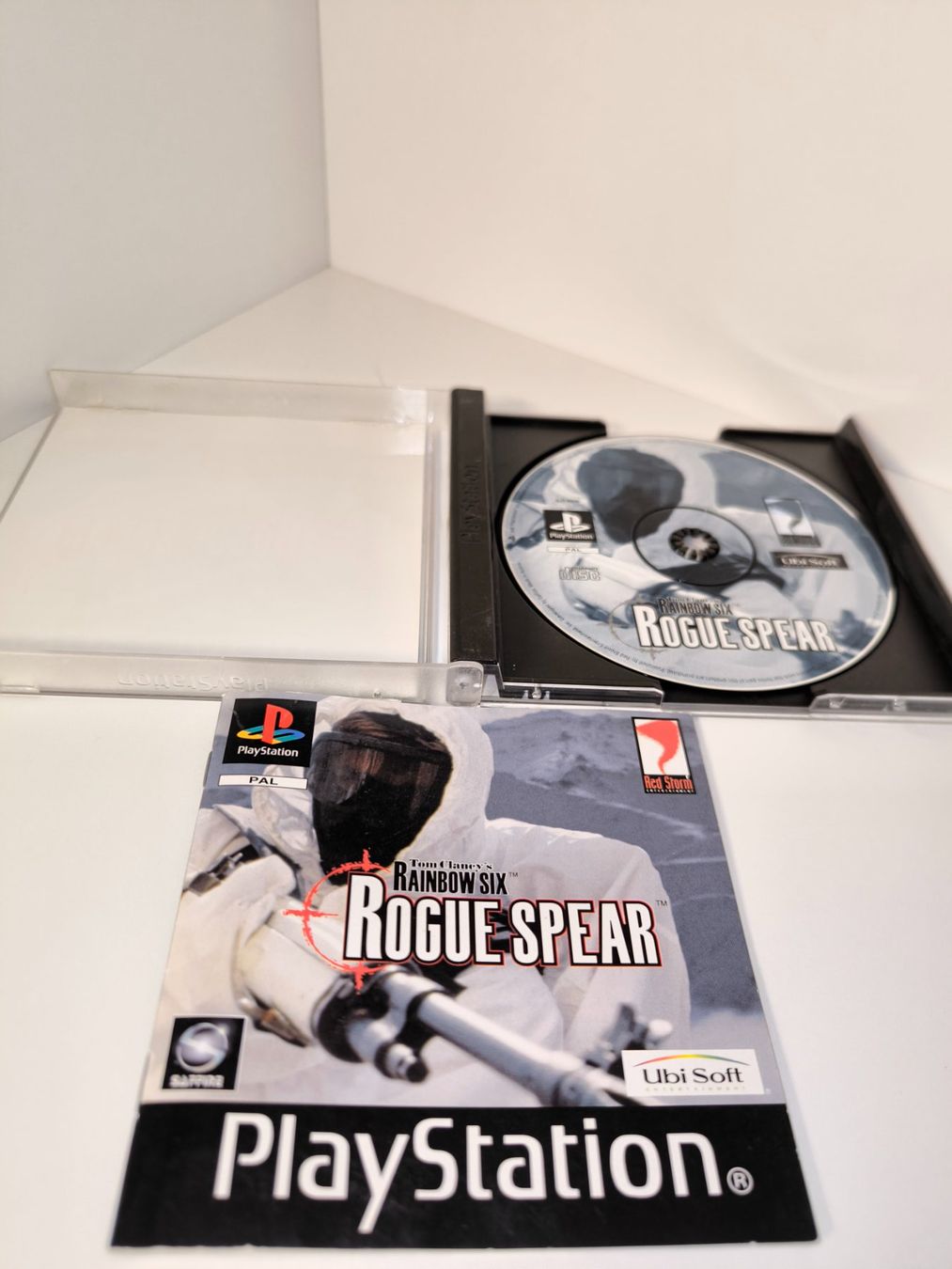 Sony Giochi: Tom Clancy's Rainbow Six Rogue Spear - Playstation 1 – Usato da Dulliken venduto da Sefty 2