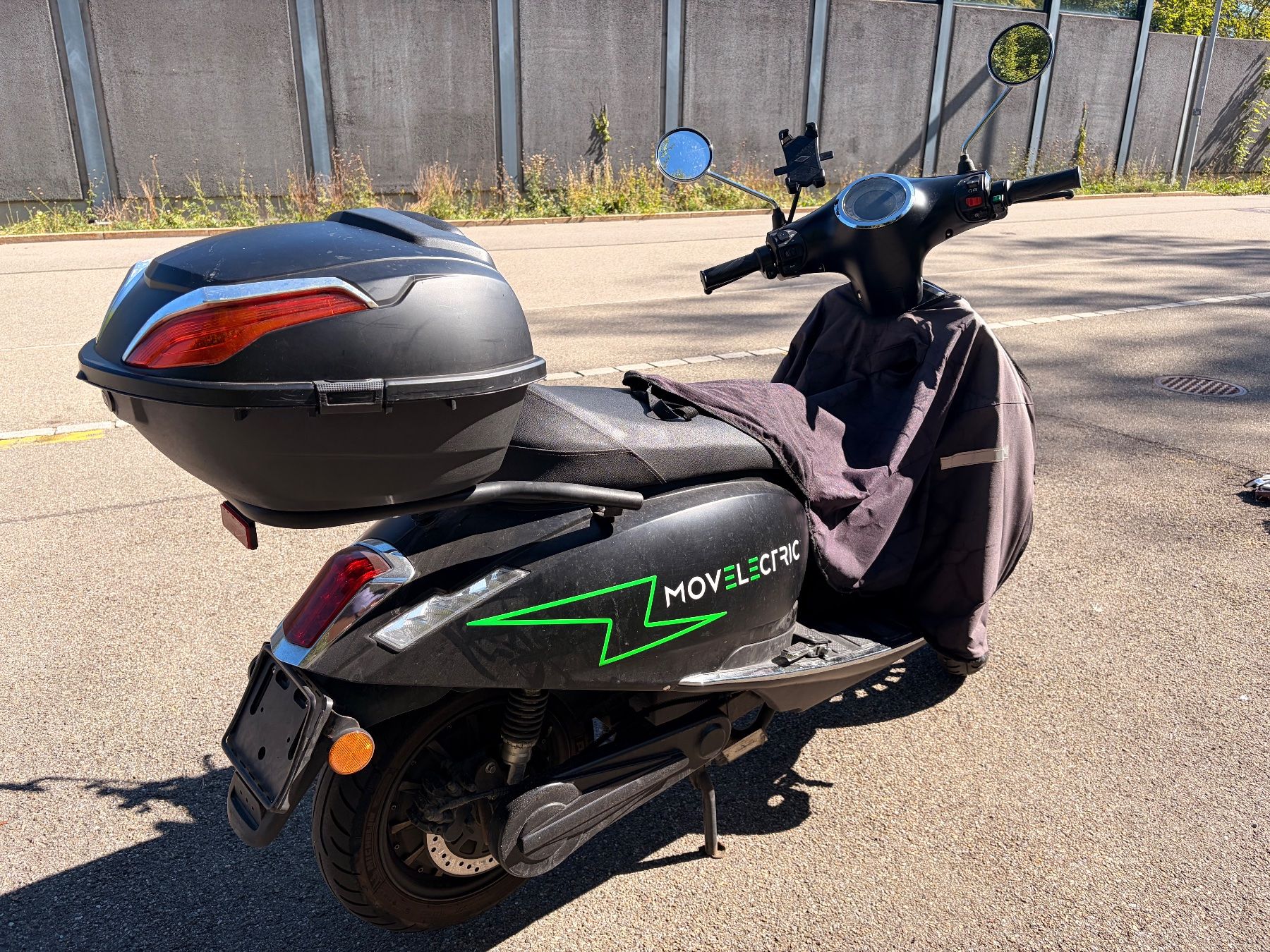 Scooter: Elektro Roller Sakura JS2A – Difettoso da Zumikon venduto da Moedi16 1