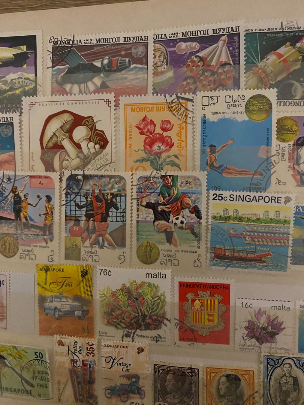 Tutti i francobolli: Briefmarken-Sammlung aus aller Welt, – Usato da matten b. interlaken venduto da jfran17 7