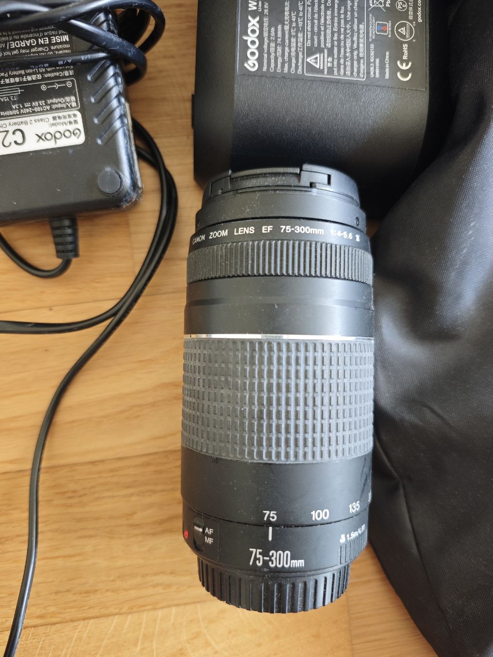 Canon Fotocamera: Foto-Set objektiv camera  godox cannon walimex – Usato da Chur venduto da Edina1994 5