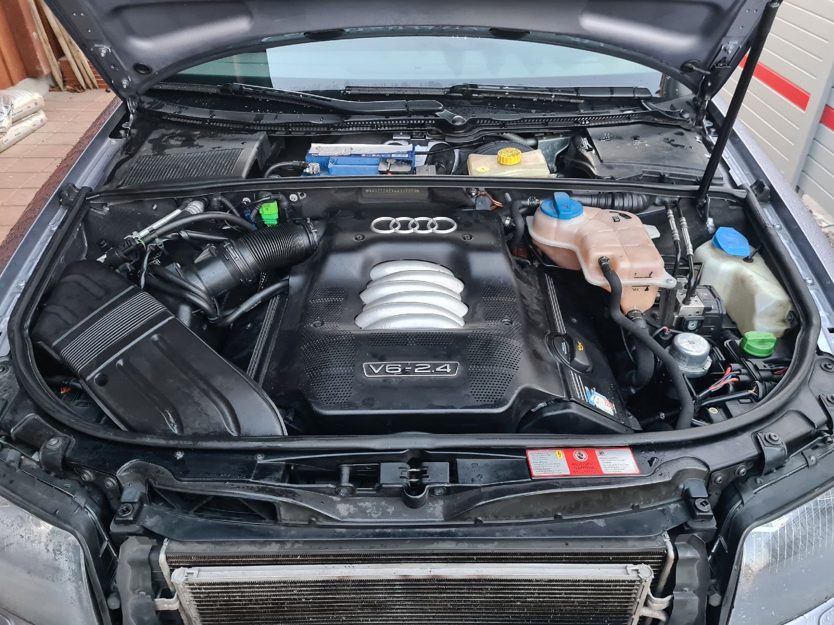 Audi Autos: Audi A4 B6 2.4 Defekt – Defekt aus Baldingen von alb_kwf7 9