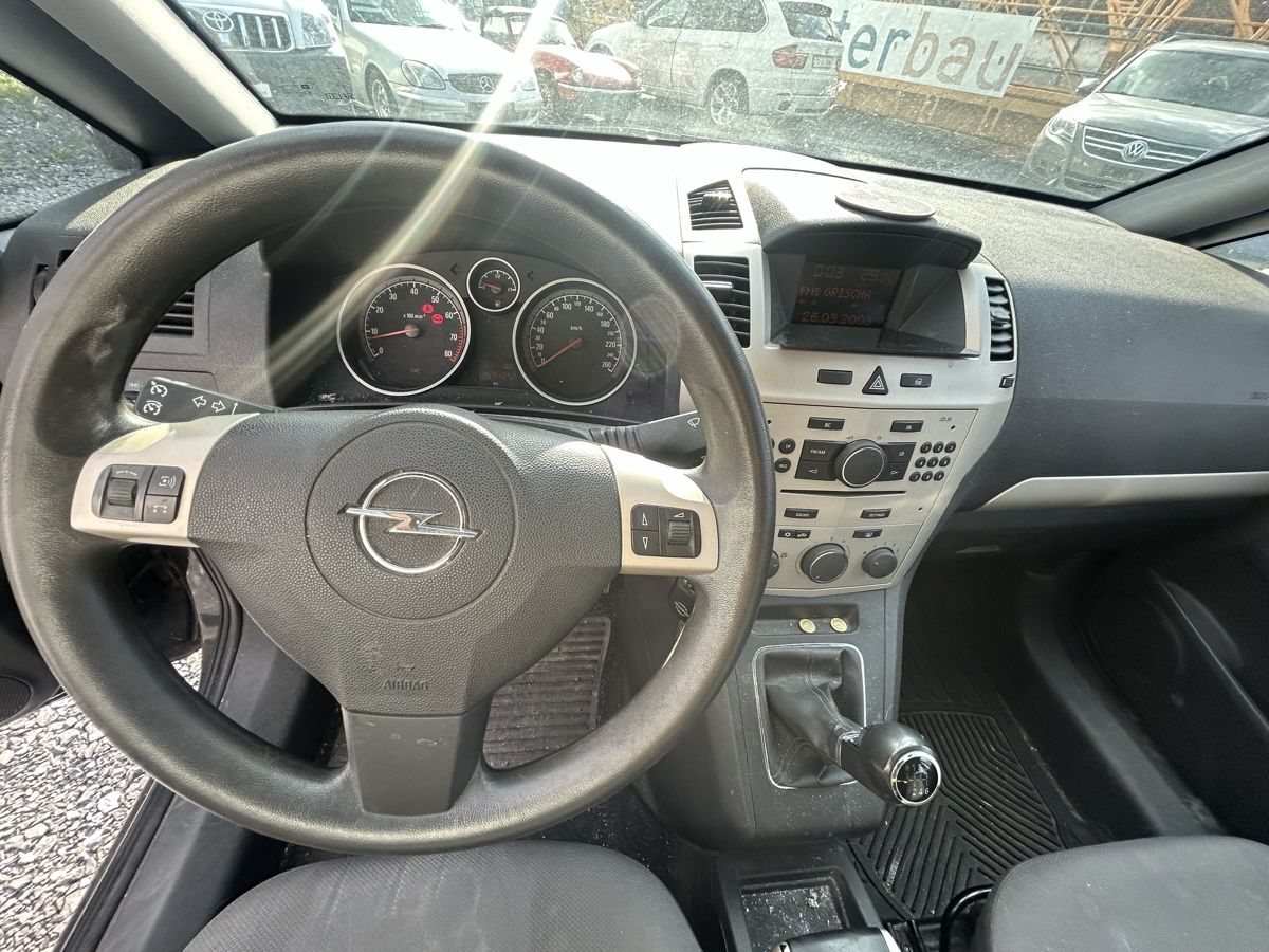 Opel Autos: OPEL Zafira 2.2i 16V - 7-Plätzer – D'occasion à Sargans par automobilen 6