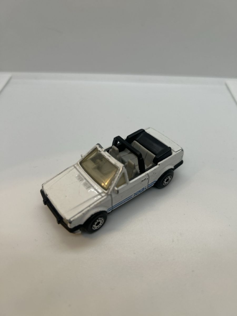 Matchbox Modellautos: Matchbox Ford Escort Cabrio 1:64  – Gebraucht aus Gorduno von dm0320