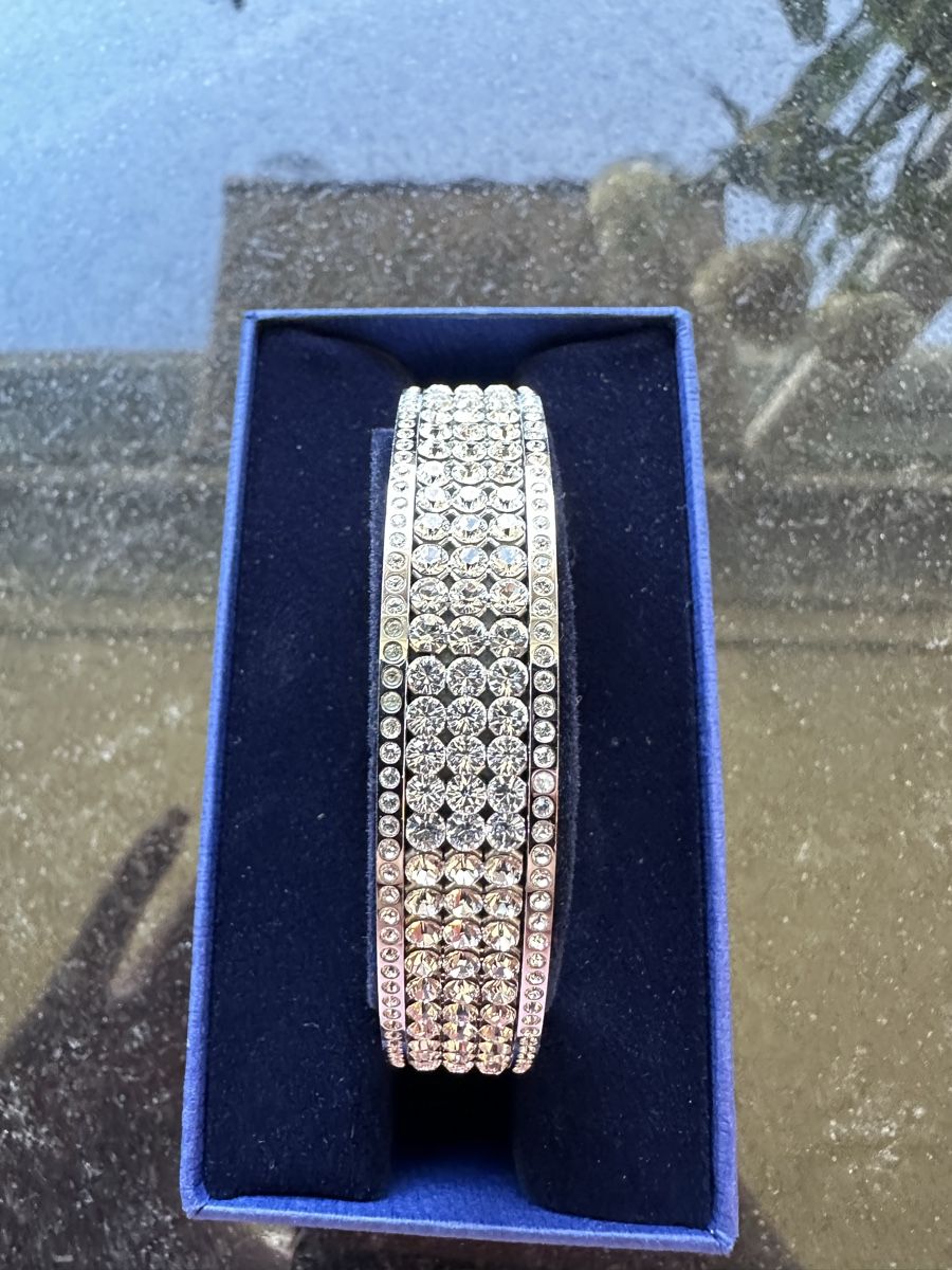 Swarovski Armbänder & -reifen: Swarovski Manhattan Bangle Gr. S – Gebraucht aus Bern von Shininglove