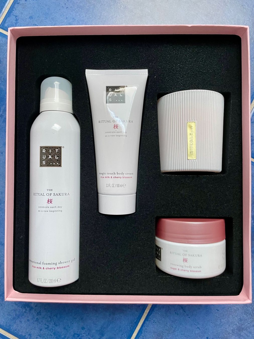 Rituals Duschen: Rituals Sakura Geschenkset, neu und originalverpackt – Neu und originalverpackt aus Weingarten-Kalth von ana_tim 1