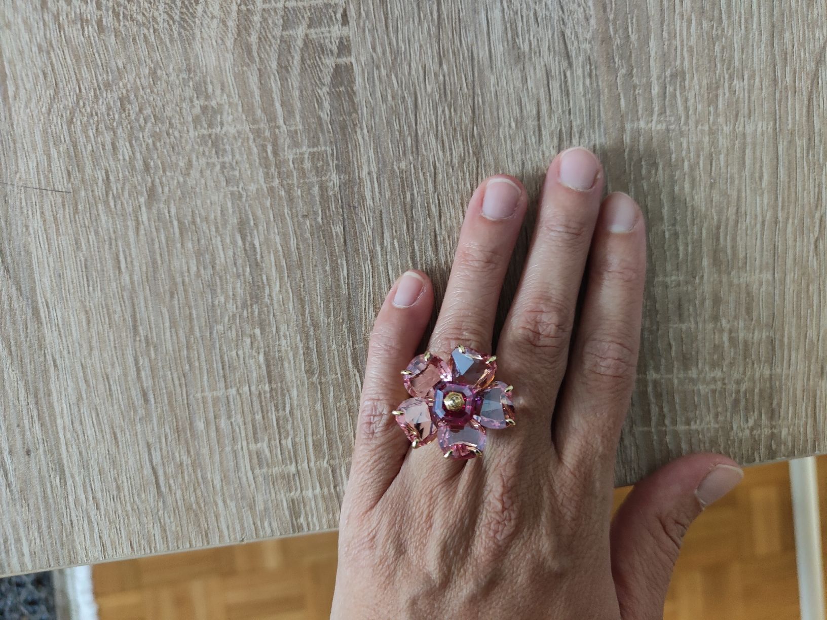 Swarovski Anelli: bague Swarovski idyllia fleur – Usato da Villeneuve VD venduto da virginie141 4