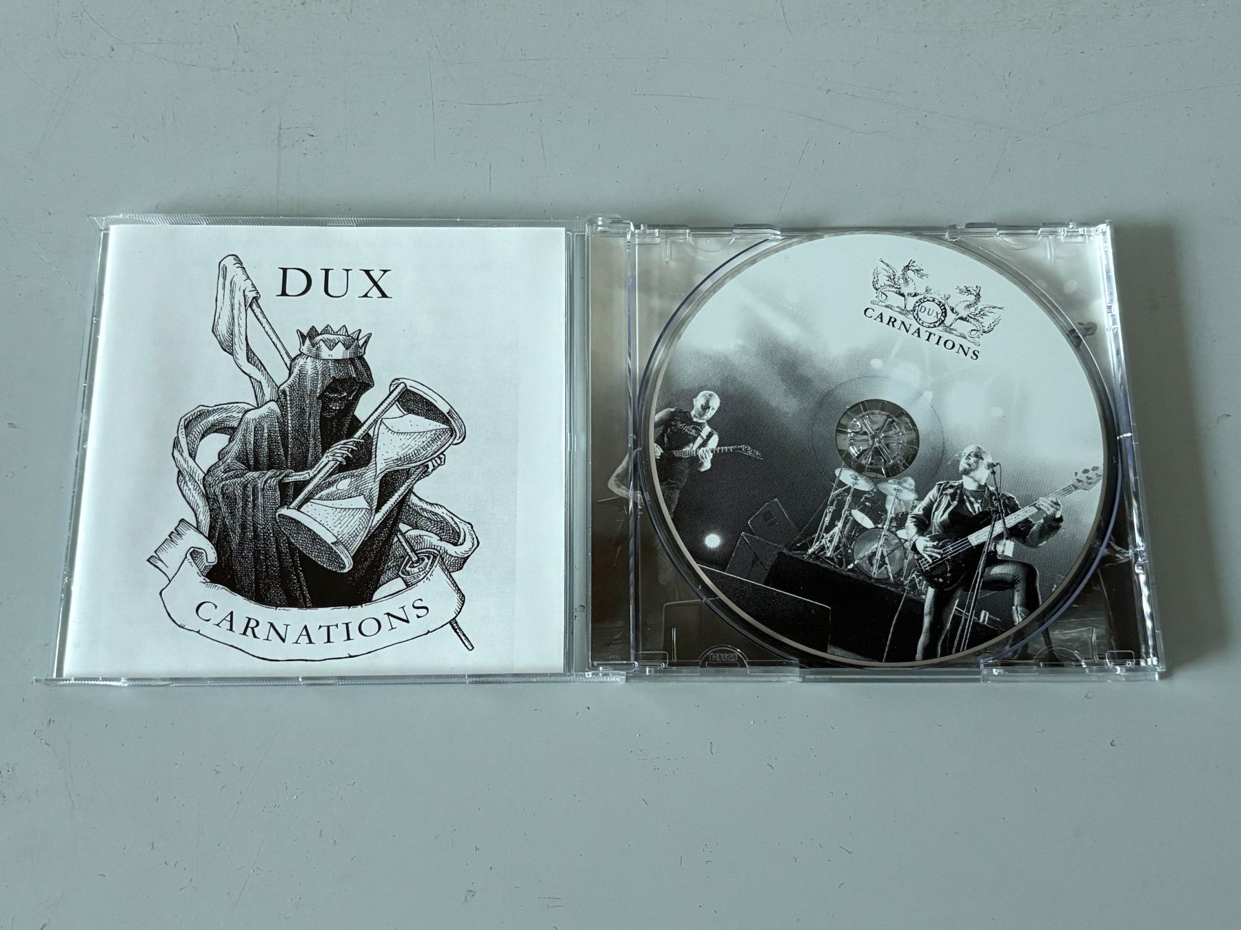 CD: DUX Carnations CD Black Metal Frankreich 2015 – Usato da Wiedlisbach venduto da Andrisa