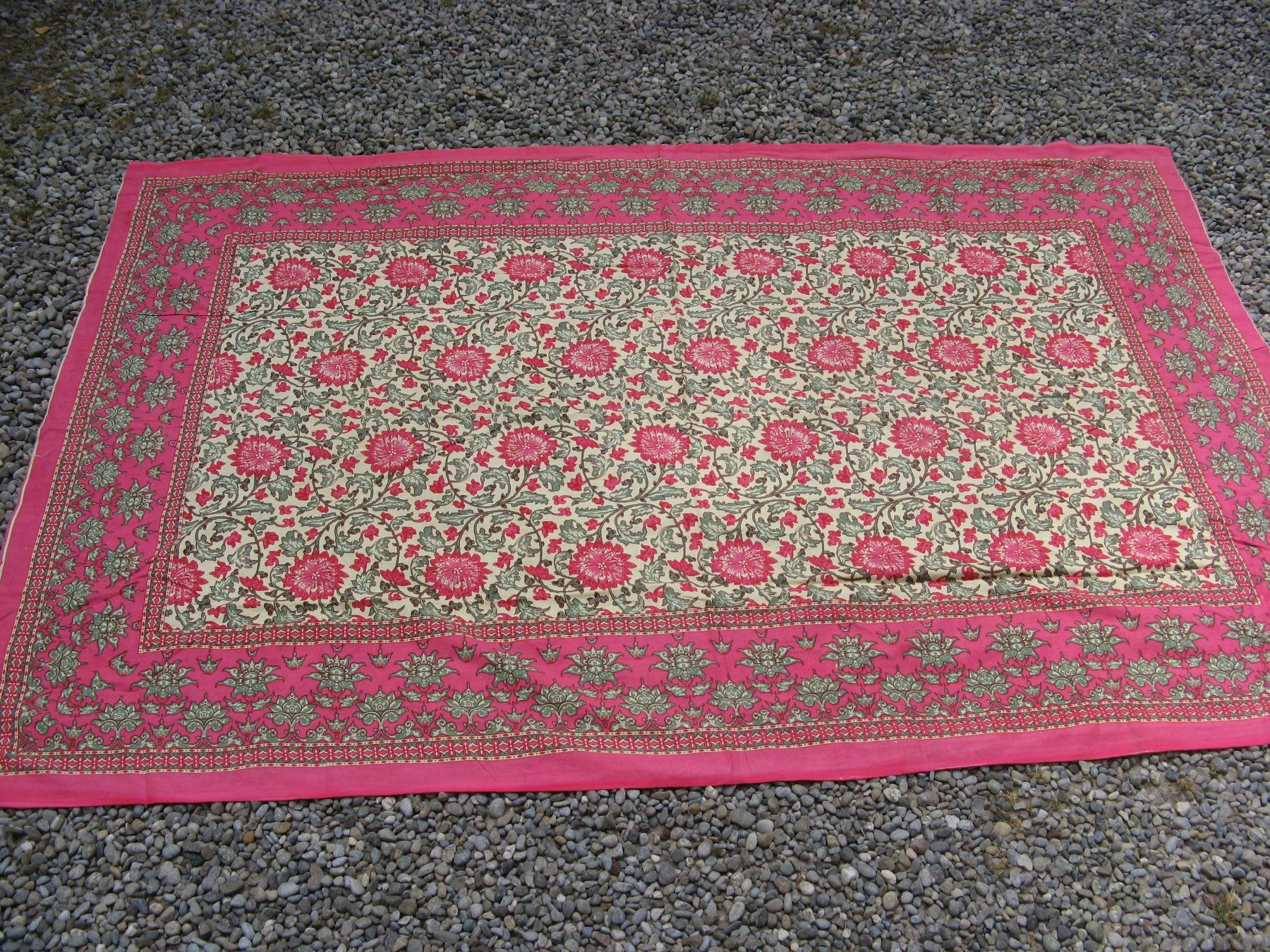 Autre linge de table: Baumwolltuch oder Tischtuch rosa-gelb – Neuf (Voir description) à Zürich par apil