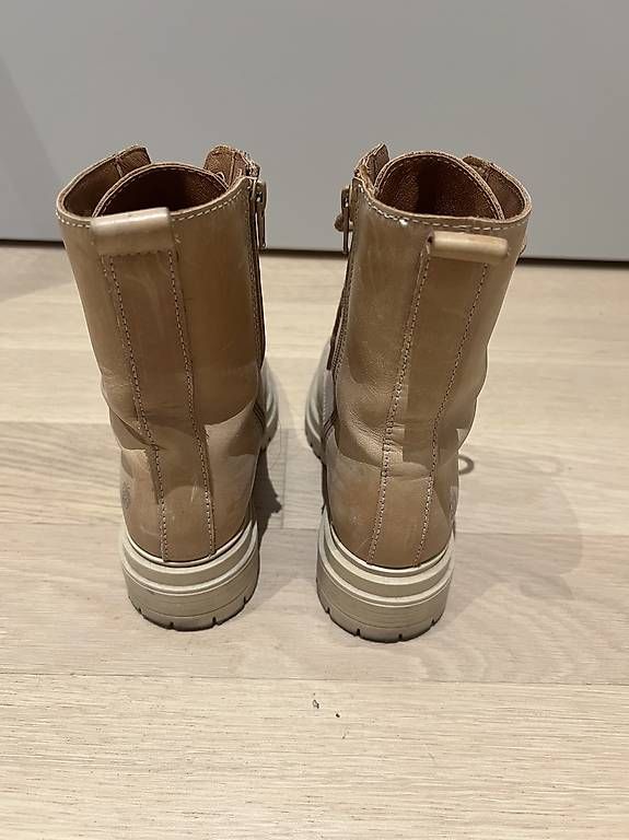 Scarpe da donna: Boots beige – Usato da Dübendorf venduto da fadrinli 1