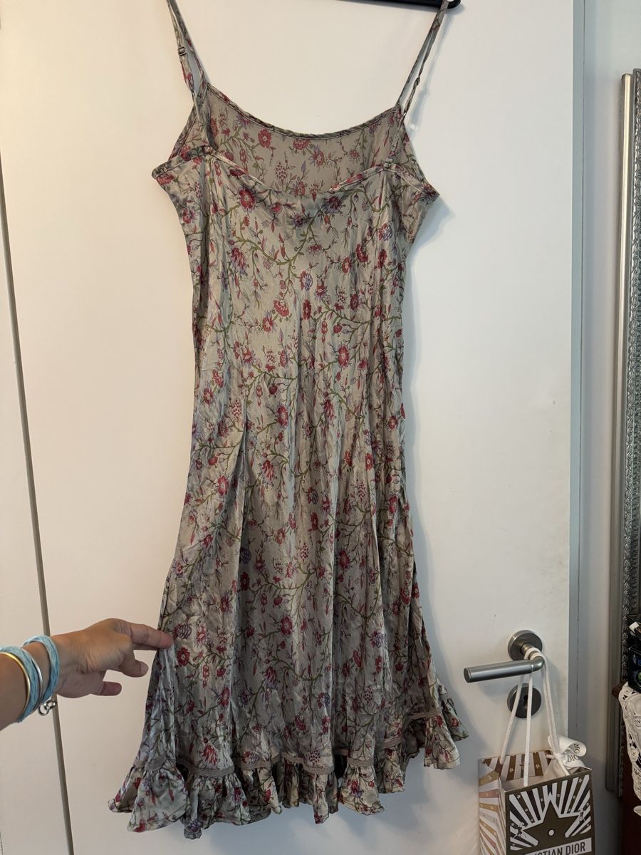 Nile Vestiti: Nile Seidenkleid  – Usato da Obfelden venduto da cesarina10