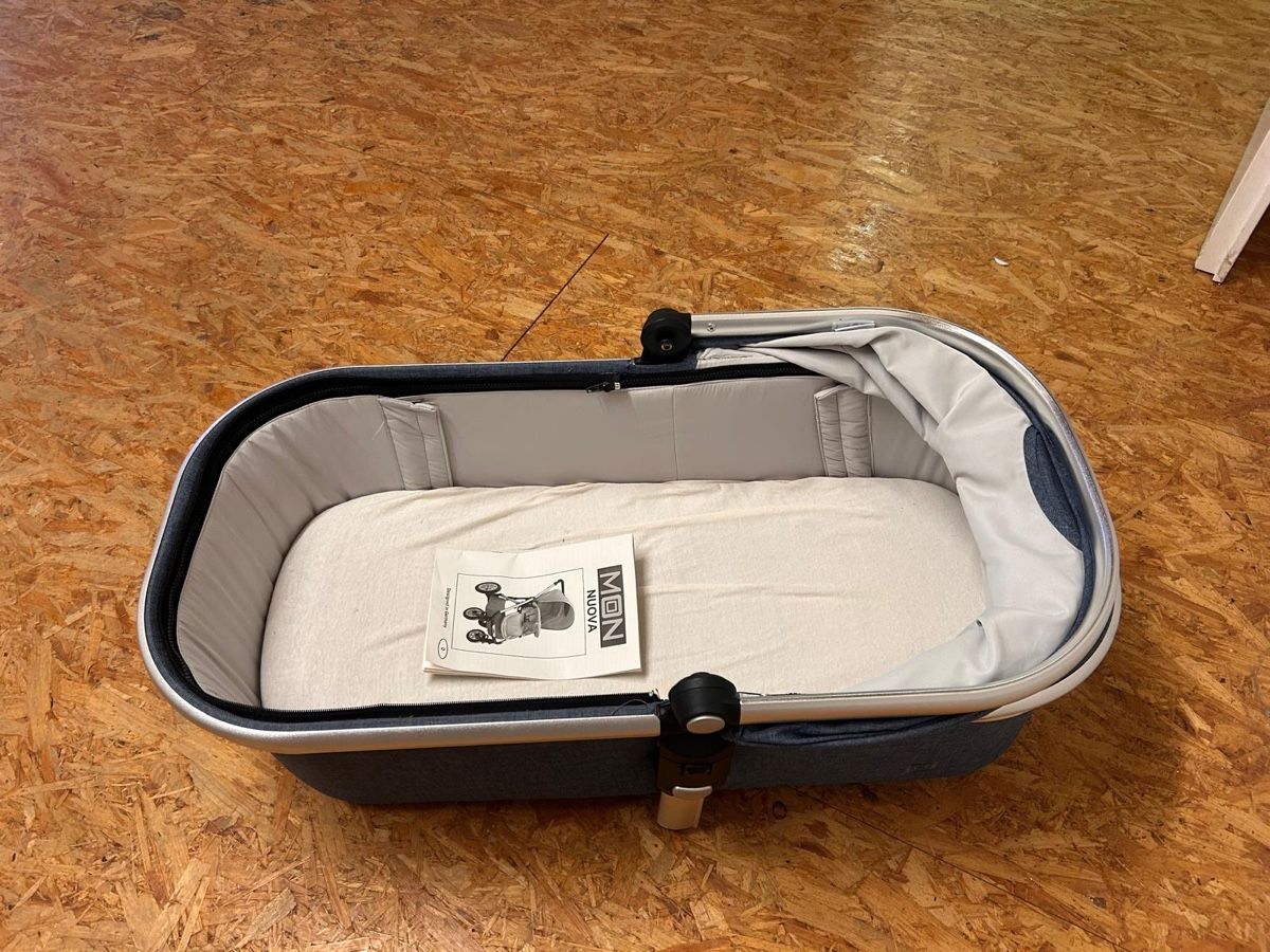 Carrozzine: Kinderwagenwanne dunkelblau mit Verdeck - Kein Gestell!!! – Nuovo e nell'imballaggio originale da zürich venduto da dony1978 1