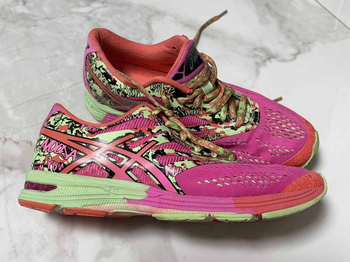 Asics Chaussures femmes: Asics Noosa Tri 10   Gr. 39.5  – D'occasion à Estavayer-le-Lac par Mimmy02