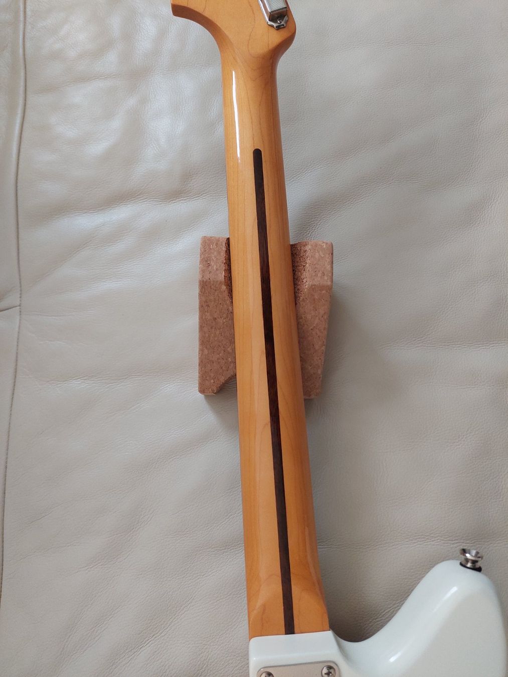 Fender Strumenti musicali: Guitare Jazzmaster Classic Vibe 60's – Usato da Founex venduto da cro_l7wj 5