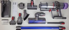 DYSON V11 - Top Zustand - viel Zubehör - Akku neuwertig