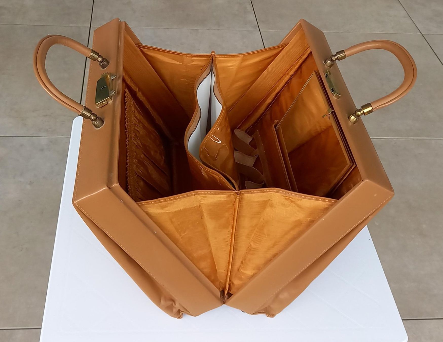 Custodie per cosmetici: Beautycase Leder – Usato da Seewen SZ venduto da emi_6y6l 2