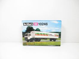 Kibri H0 10246 Mercedes-Benz 3-achs Planensattelzug