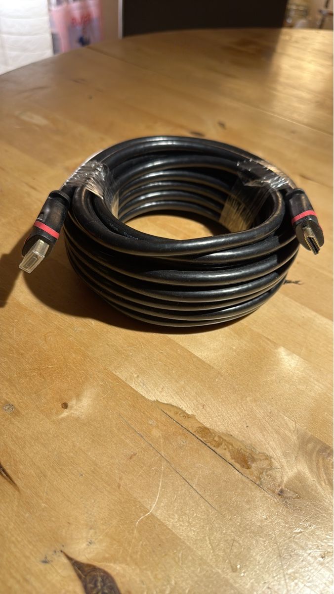 Kabel: Câble HDMI Noir Longueur 10m neuf – Neu (gemäss Beschreibung) aus Chêne-Bougeries von Seetooyoo