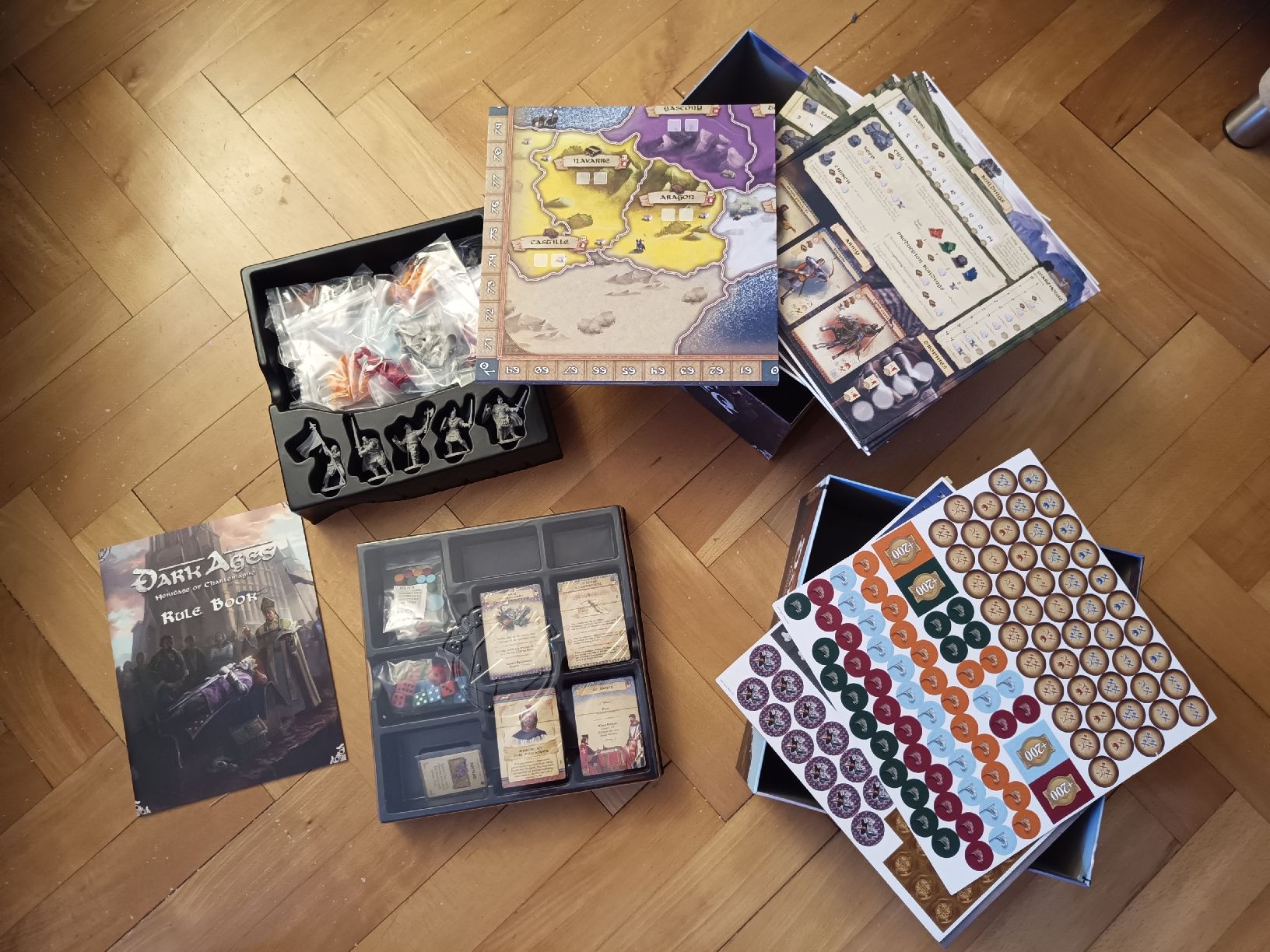 Spiele: Brettspiel "Dark Ages" – Neu und originalverpackt aus Zürich von kar_6c5j 1