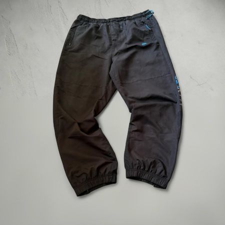 Nike Trainingshose schwarz Grösse XL guter Zustand