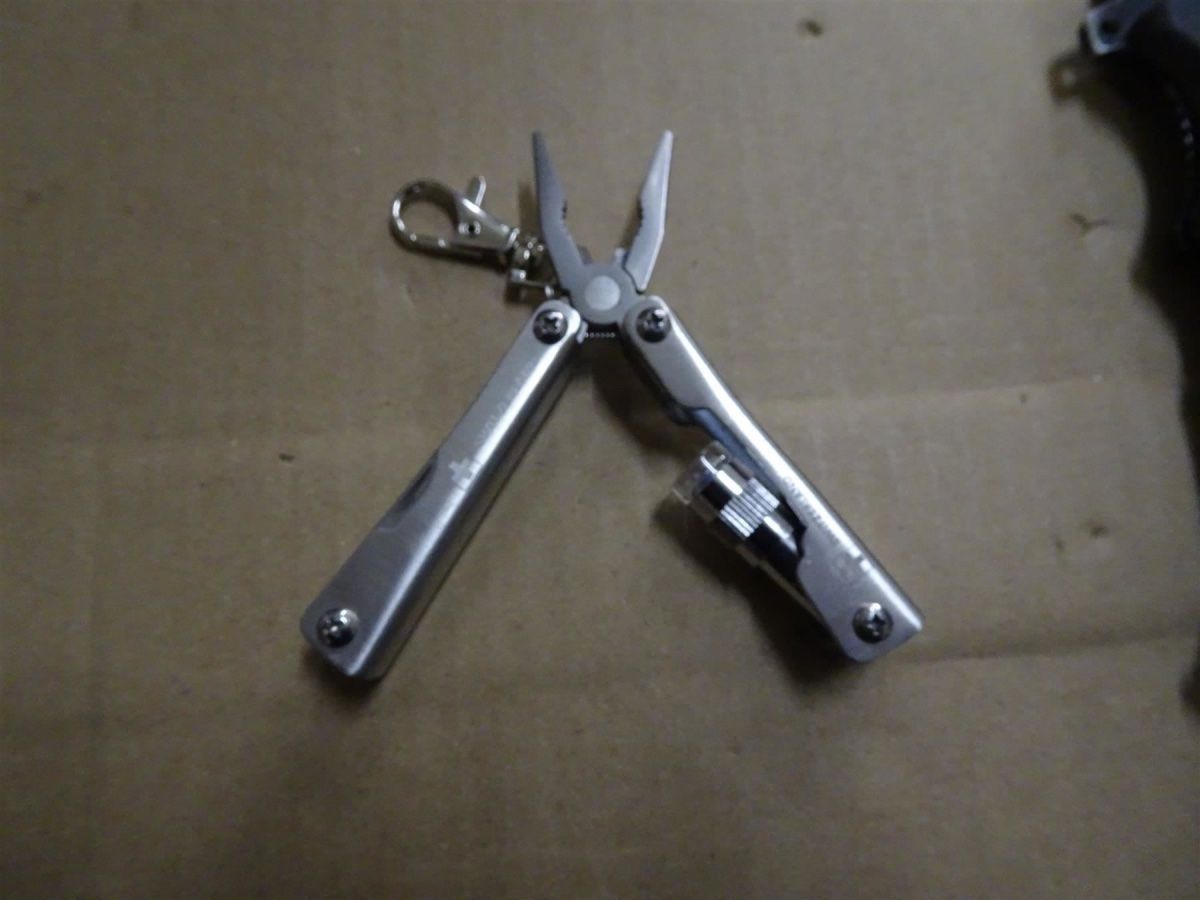 Swiss Alle Werkzeuge: neuer Multitool Made in Switzerland – Neu und originalverpackt aus Necker von liq24