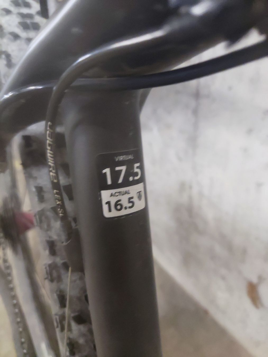 Trek Vélos: TREK CARBON SUPERFLY 9.7 – D'occasion à Wetzikon ZH par JessterOID 4