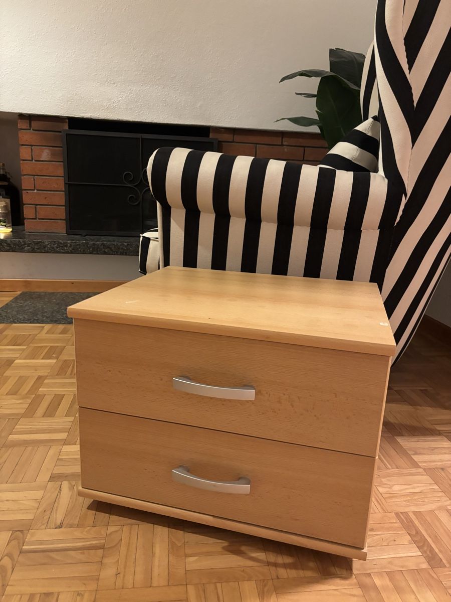 Comodini: Steffen Mobel - Night Stand NP:299.- – Usato da Zürich venduto da red_vn2j 3