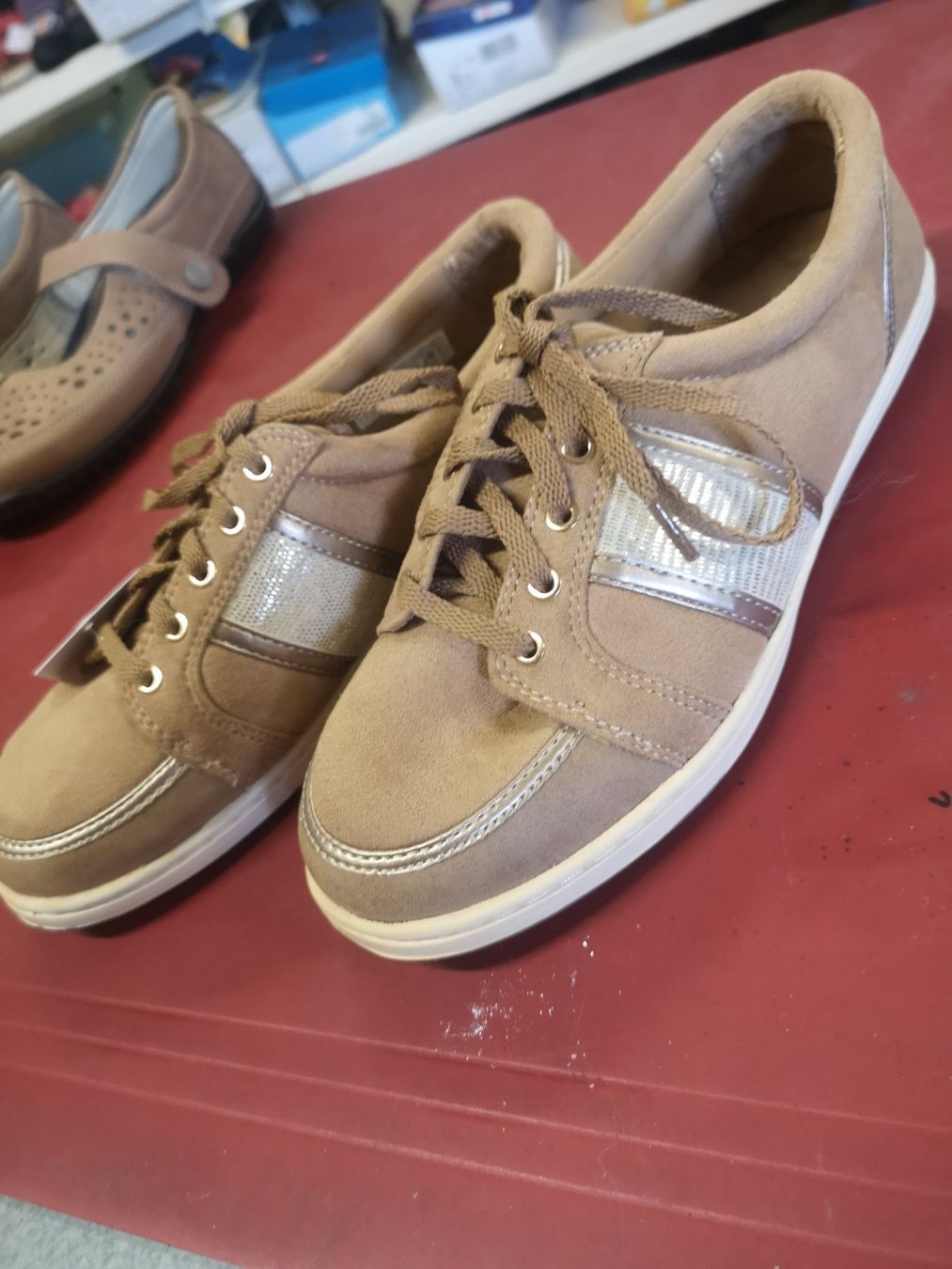 Scarpe da donna: Vionic – Nuovo e nell'imballaggio originale da Möhlin venduto da Highwaytom