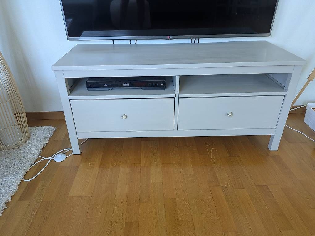 Meubles TV: Fernsehmöbel – D'occasion à Thun par jan_5hjl