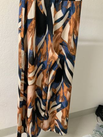 Hose bedruckt Grösse M sehr guter Zustand