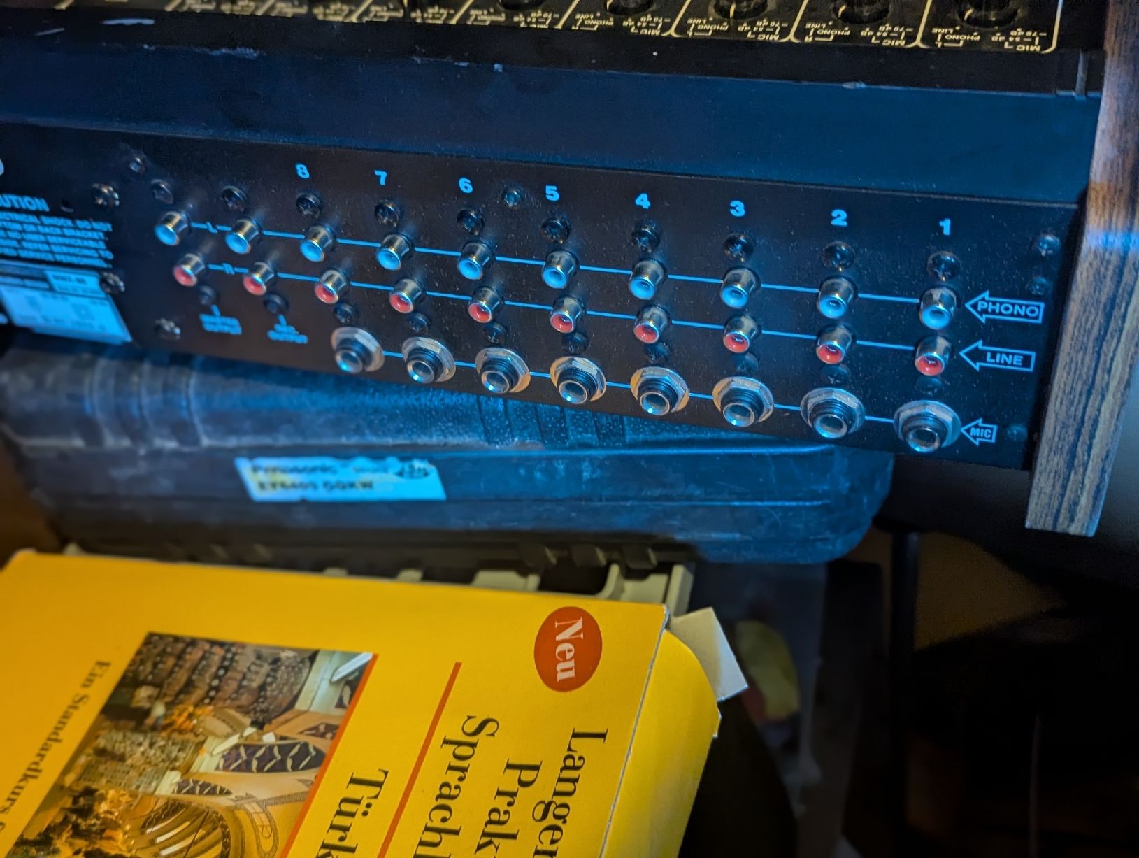 Console di mixaggio: mischpult 8 Kanal Monarch MMX-88 – Usato da Basel venduto da dorjesimeon 1