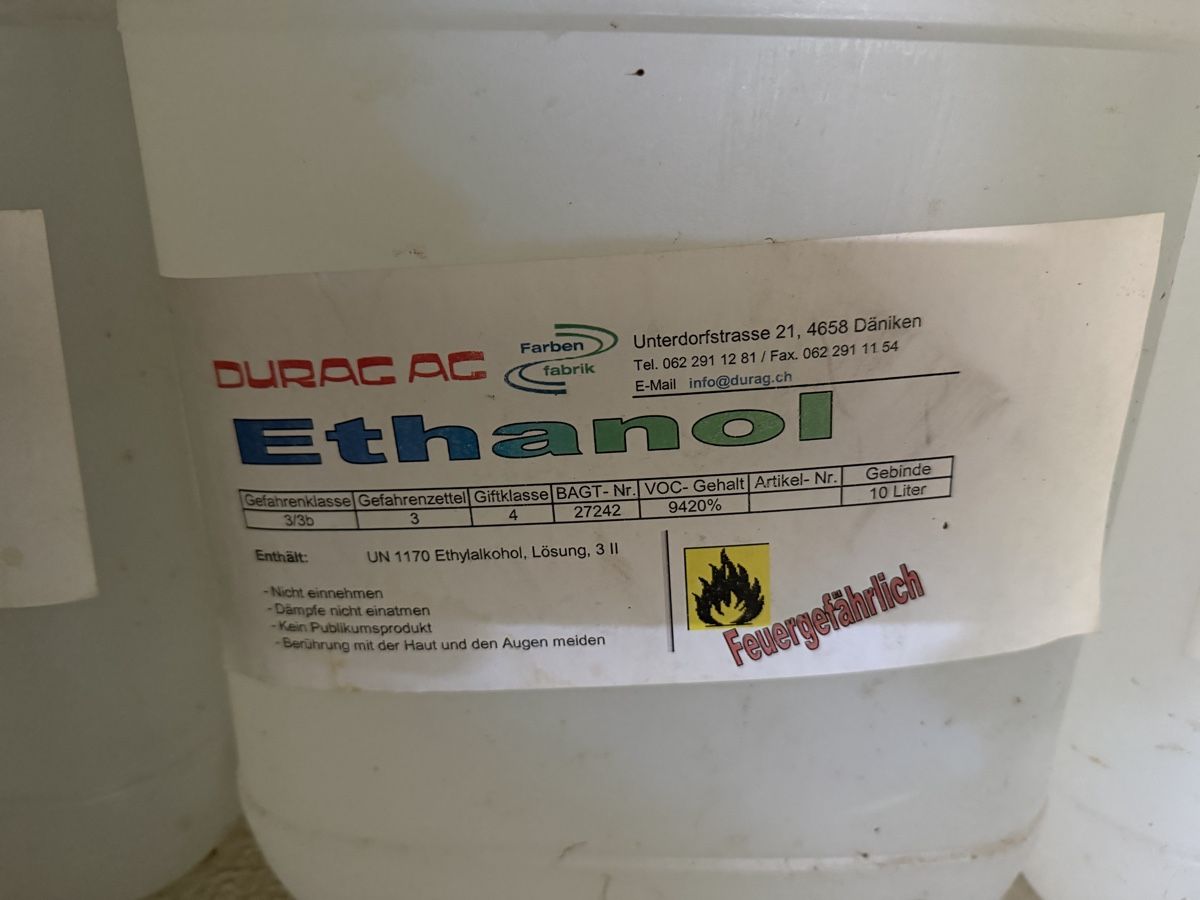 Bracieri: Ethanol ca. 39 Liter  für Feuerschale etc. – Nuovo (secondo la descrizione) da Dagmersellen venduto da INEICHEN-MULTIMEDIA 1