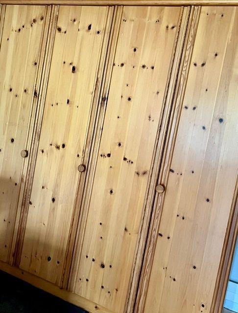 Armadi: Kleiderschrank 200x210cm, Echtholz - Linth Möbel – Usato da Luzern venduto da YaZu