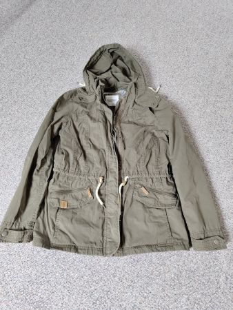 Damen-Übergangsjacke olivgrün, Grösse 38 von C & A