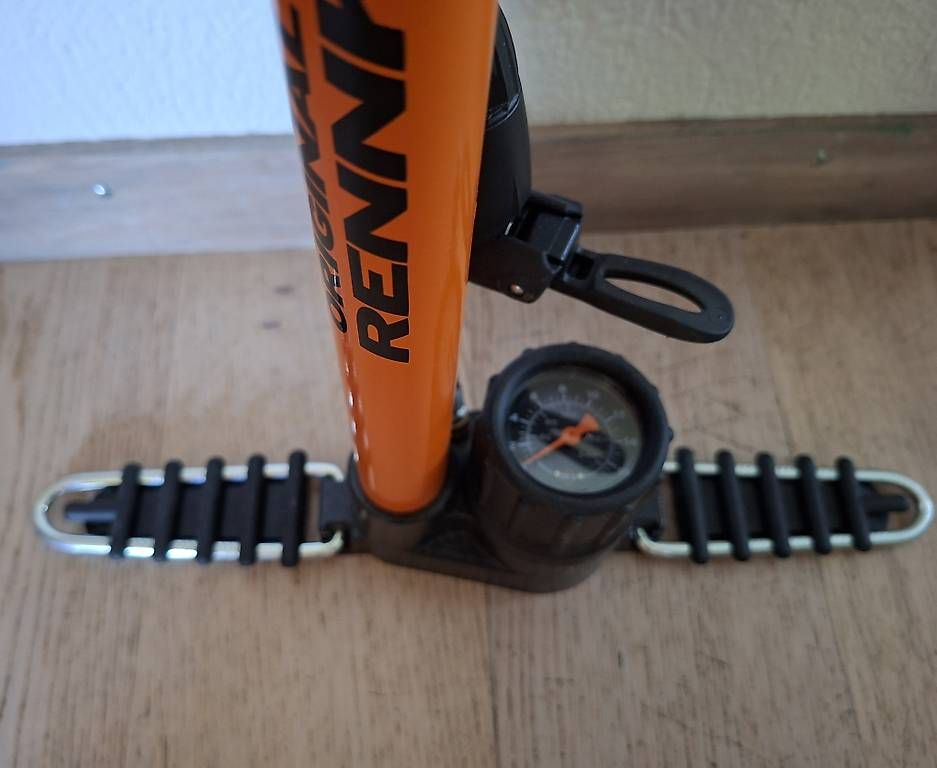 Pompes: Velopumpe Rennkompressor SKS – D'occasion à Uetendorf par Ladouce 2