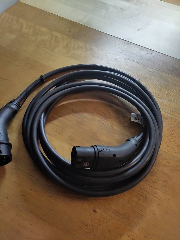 Cavi: Ladekabel für E Auto – Usato da Schlieren venduto da Popolo11 1