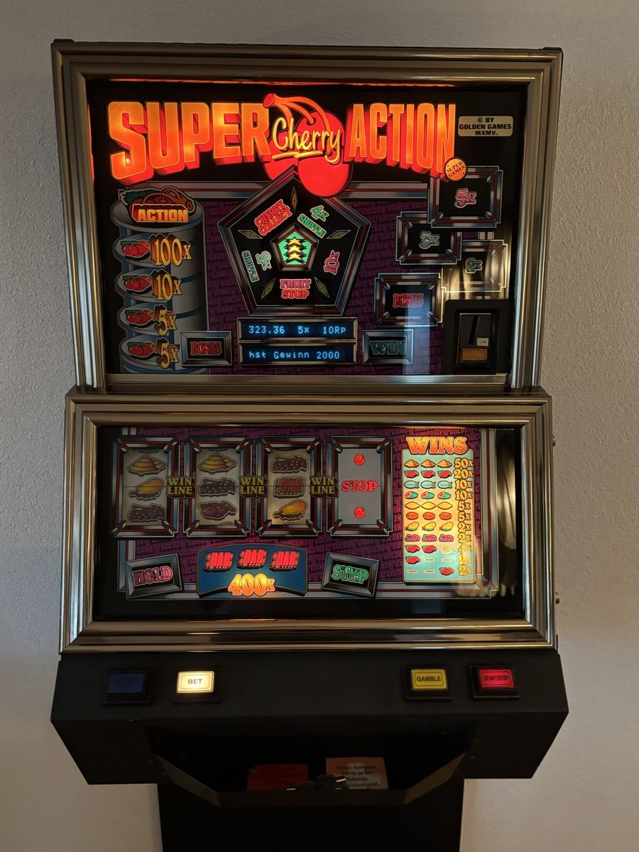 Spielautomaten: Super Cherry Action inkl. Standfuss – Gebraucht aus Schwarzenburg von Probo89