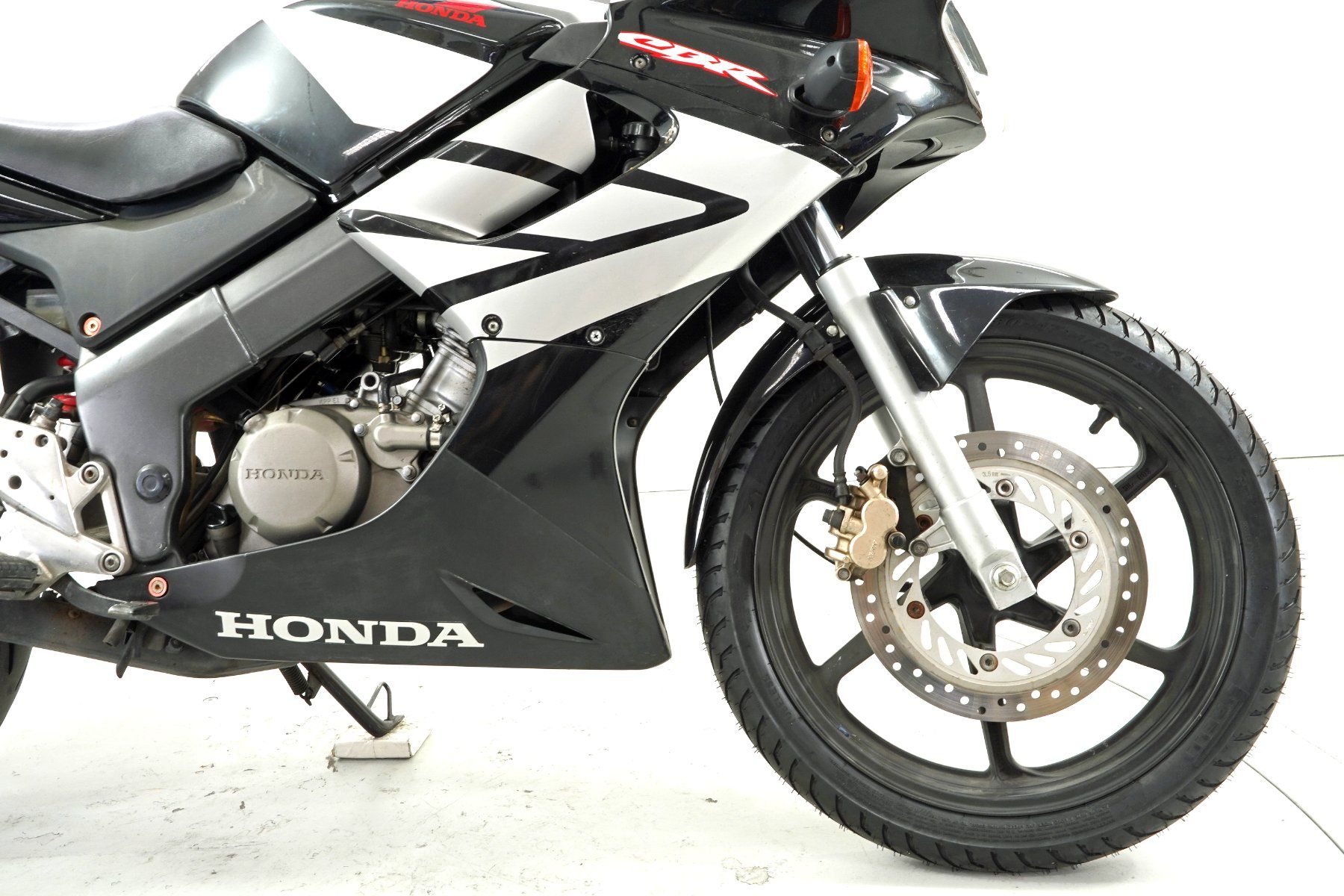 Honda Strasse: Honda CBR 125 R – Gebraucht aus Winterthur von MCW 4