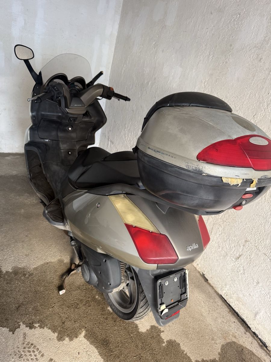 Aprilia Scooters: Aprilia Atlantic 125 – D'occasion à Rüti ZH par ES95 2
