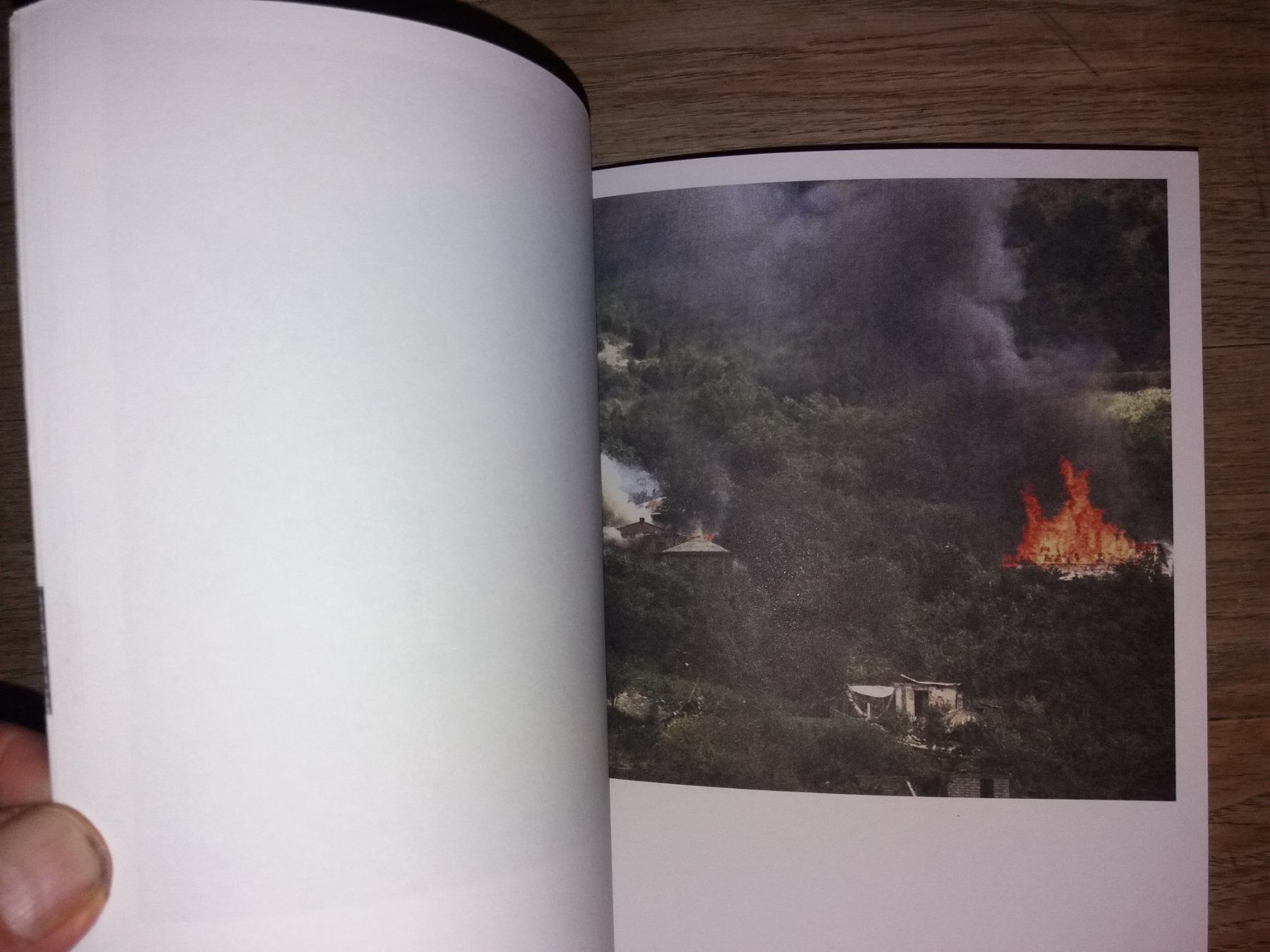 Livres: FOTOBUCH Various Fires sehr selten – D'occasion à Welschenrohr par Regool 1
